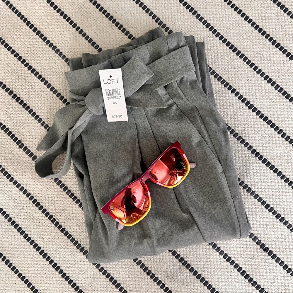 SOLD NWT LOFT Gray Belt Bow Elastic Paper bag Taper Pants Size XS